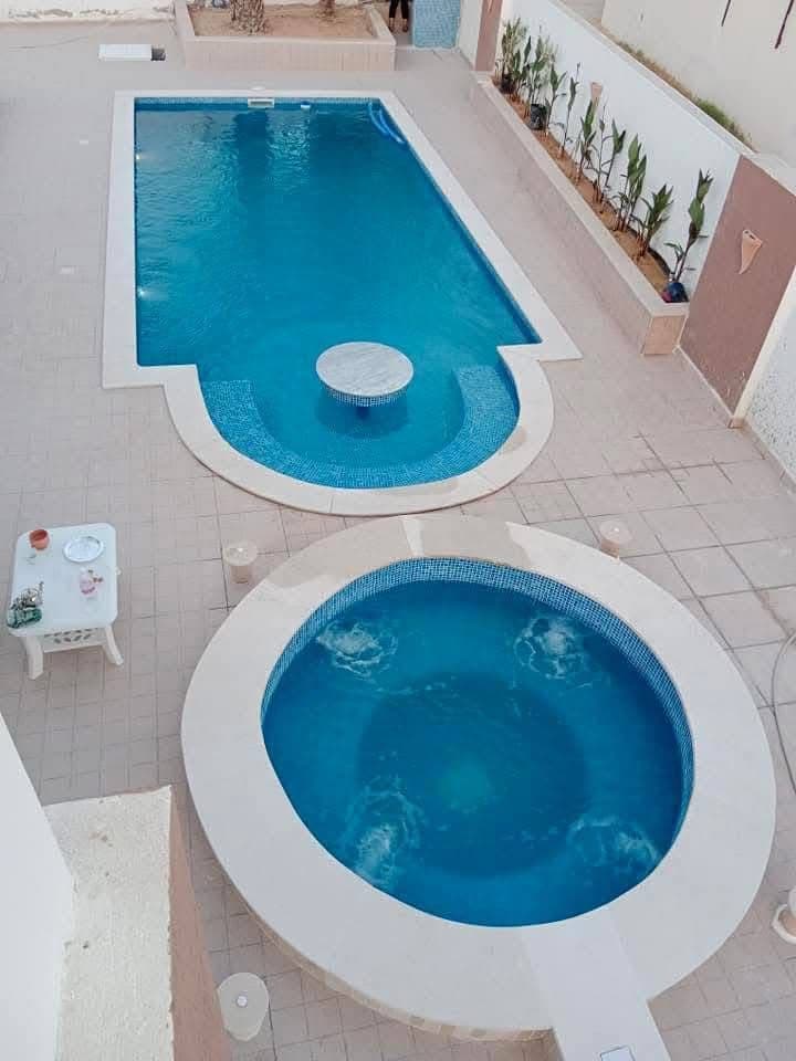 Pool Handover